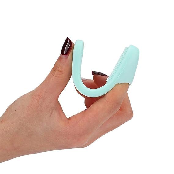 Silicone Face Cleaner Blackhead Remover Brush Cleanser Nose Pore Brush Finger Scruber ( pack of 1 )